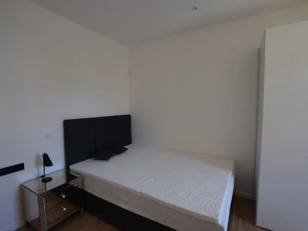Erstbezug nach Sanierung vollmöbliertes, stilvolles Apartment in Toplage