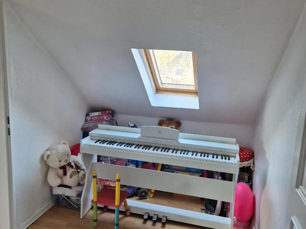 2-Zimmer Dachgeschosswohnung zum vermieten, ab sofort