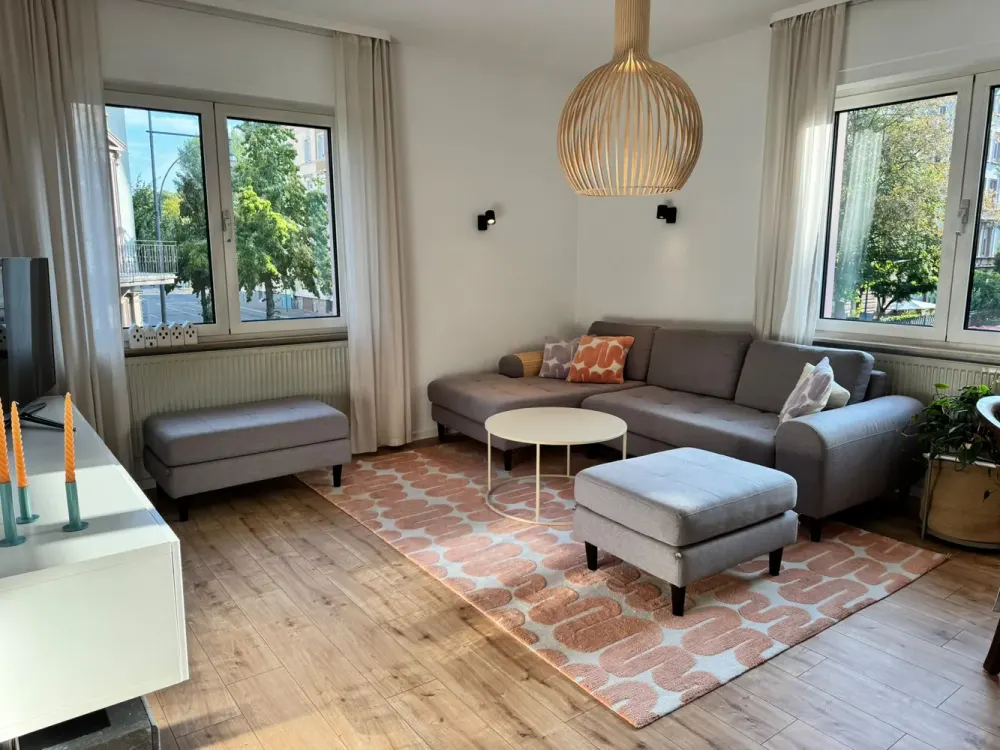 Großzügige 4 Zimmer-Wohnung mit kleinem Balkon im Frankfurter Westend