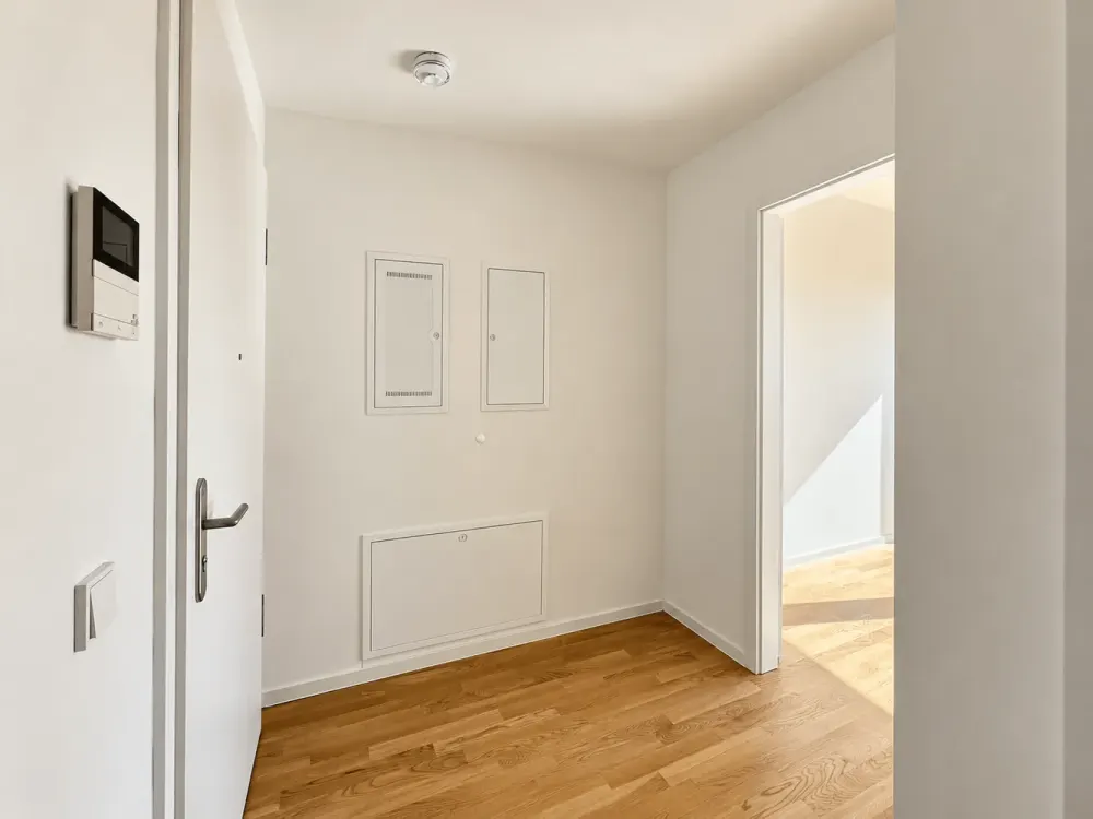 NEW BUILDING AT NEUEN PARK | Move in, open balcony door, breathe