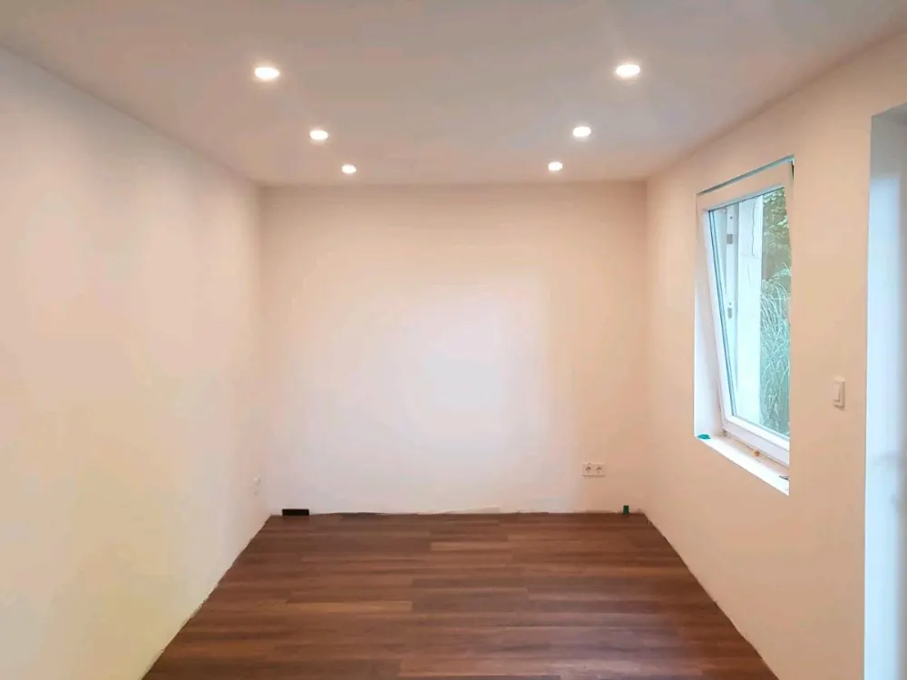 Traumwohnung nach Kernsanierung! 2 Zimmer, Terrasse & Garten