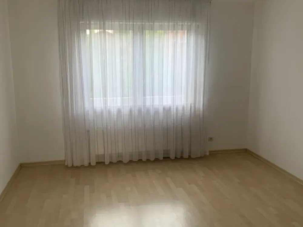 Stilvolle, neuwertige 1-Zimmer-EG-Wohnung mit Einbauküche in Pulheim