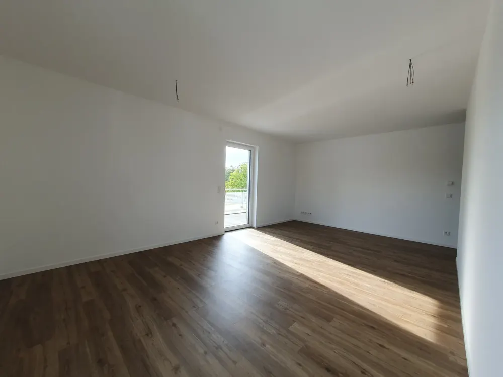 Neubau! Barrierearm! große 3-Zimmer-Dachgeschoss-Wohnung mit Terrasse, Duschbad, Einbauküche