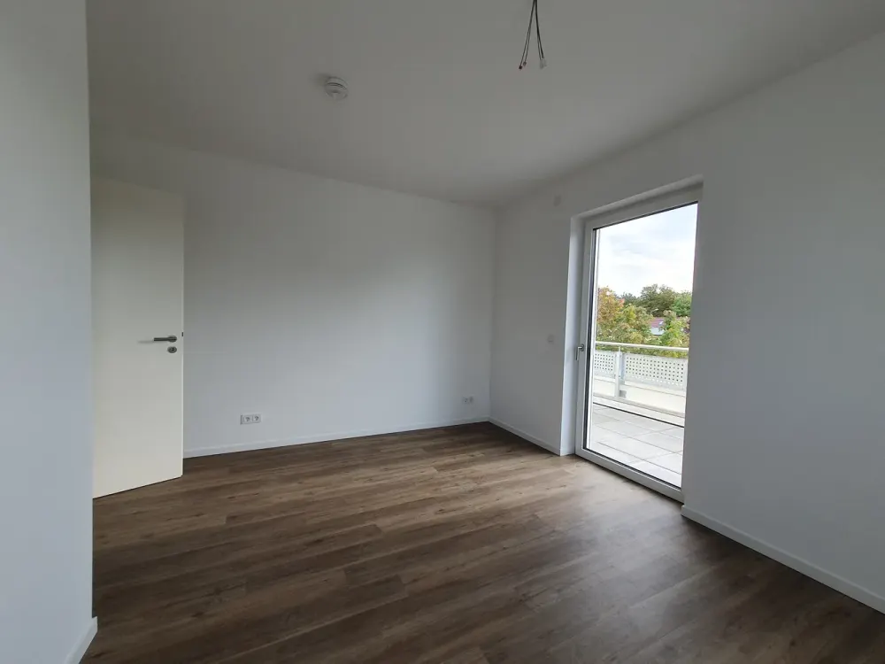 Neubau! Barrierearm! große 3-Zimmer-Dachgeschoss-Wohnung mit Terrasse, Duschbad, Einbauküche