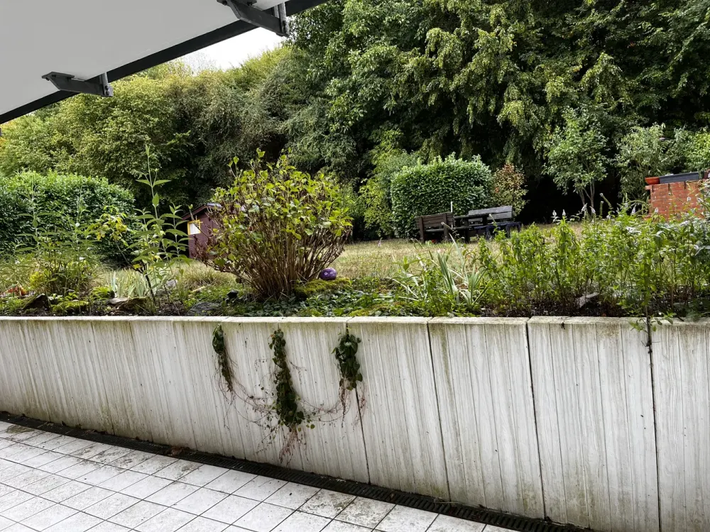 1-Zimmer-Wohnung mit Terrasse, Einbauküche und Gartenmitnutzung