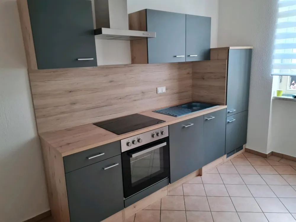 Frisch Renovierte 2 Zimmer Wohnung