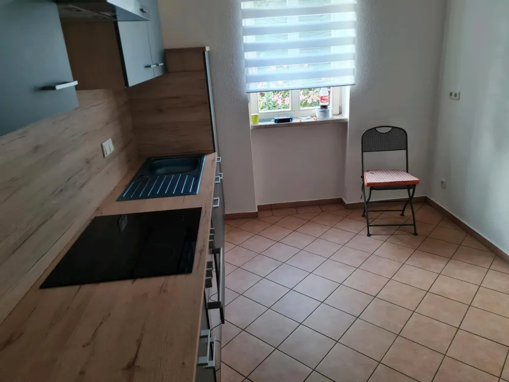Frisch Renovierte 2 Zimmer Wohnung