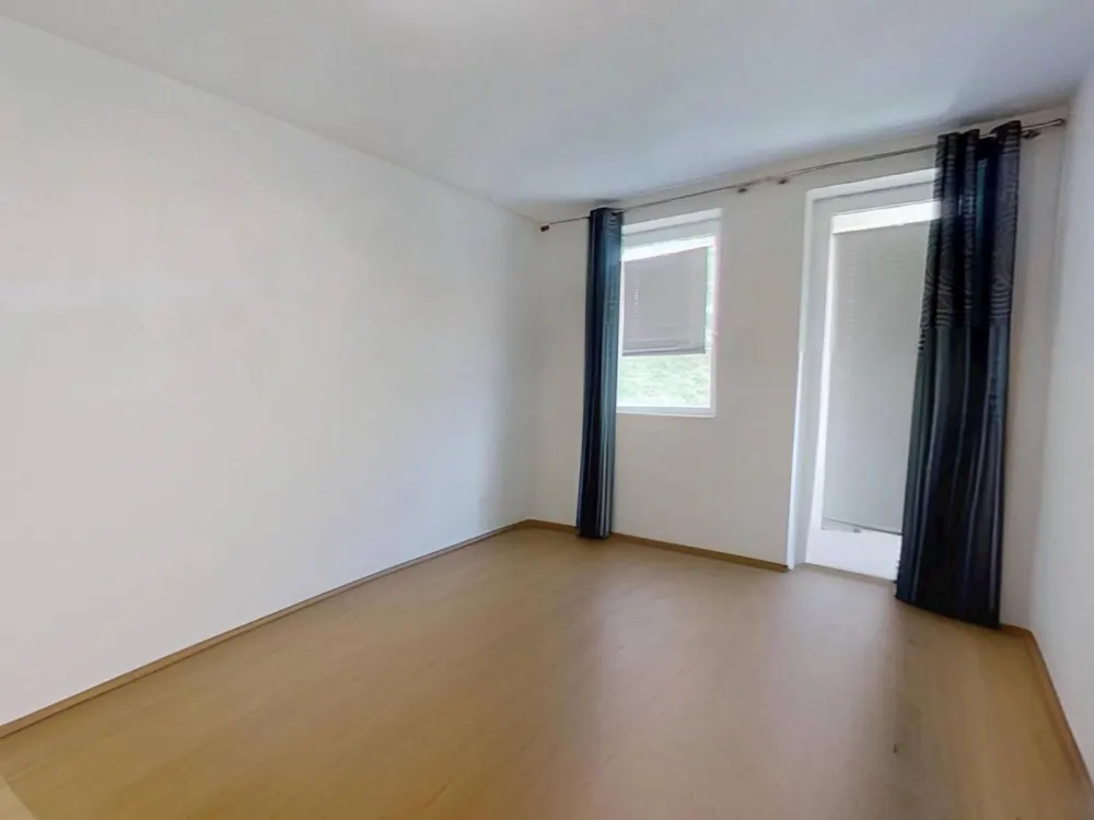 ** Helle 2 Zimmer-Wohnung mit BALKON in Hellerhof **