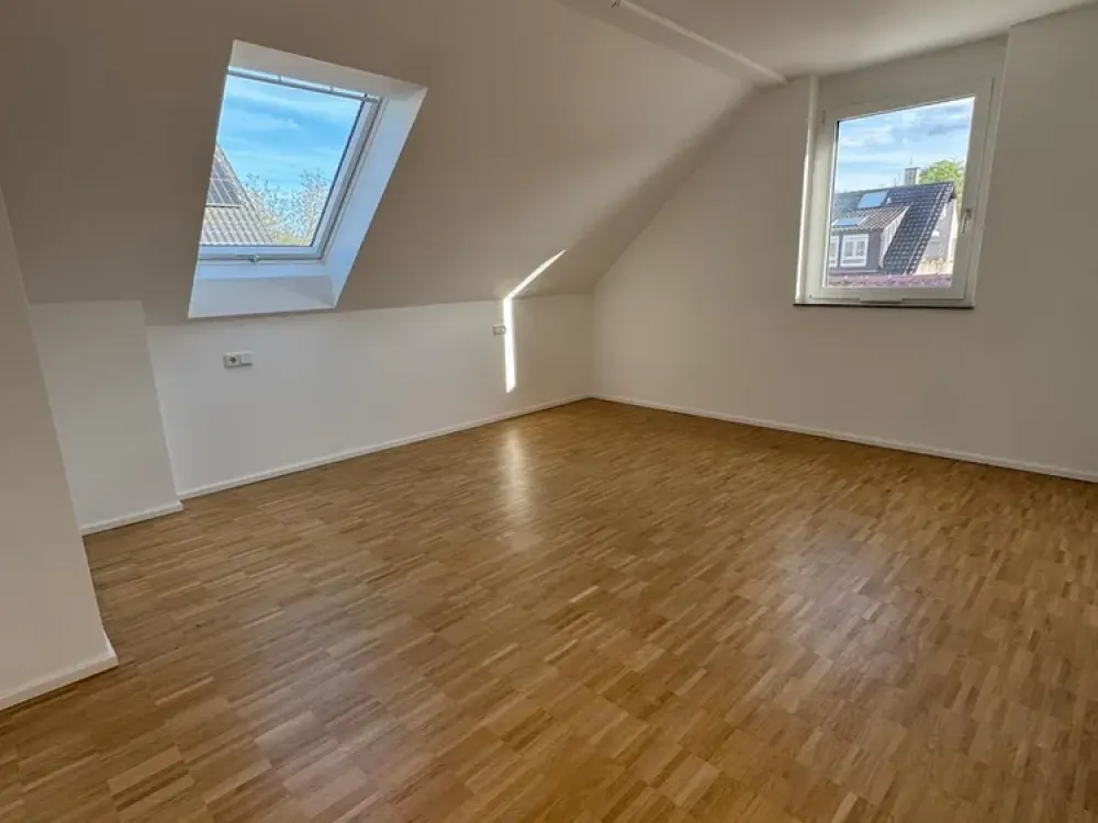 Stilvolle Maisonettewohnung mit 3,5 Zimmern in Korntal-Münchingen