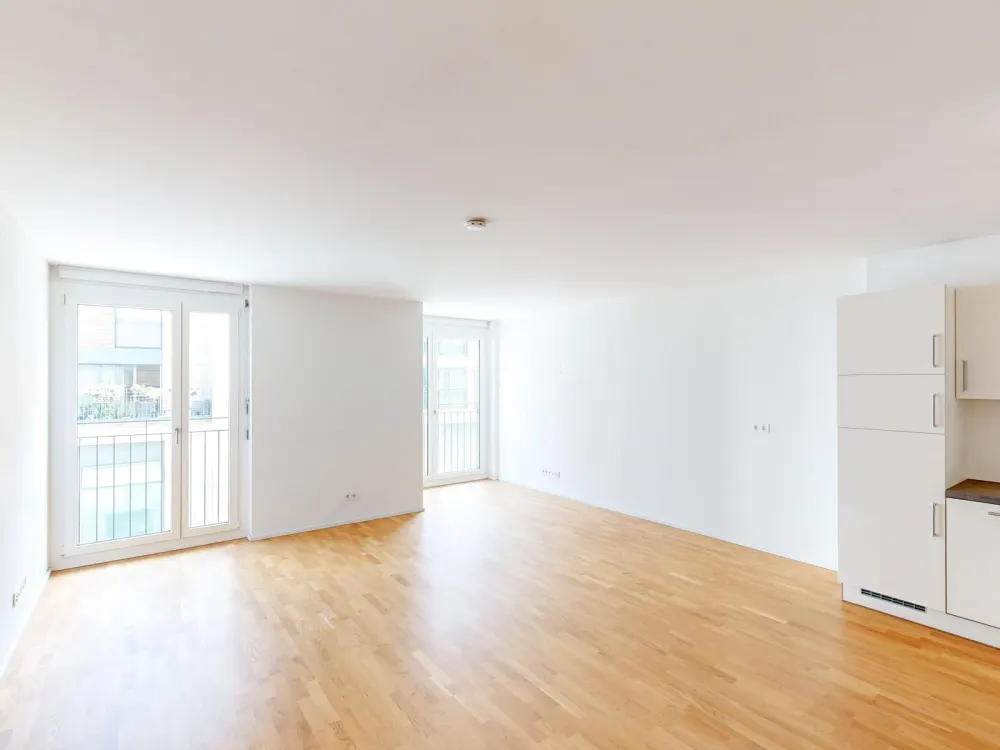 Exclusive 1-Room Apartment with Balcony in Prime Location!