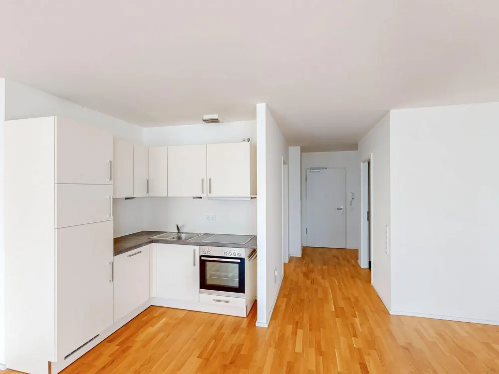 Exclusive 1-Room Apartment with Balcony in Prime Location!
