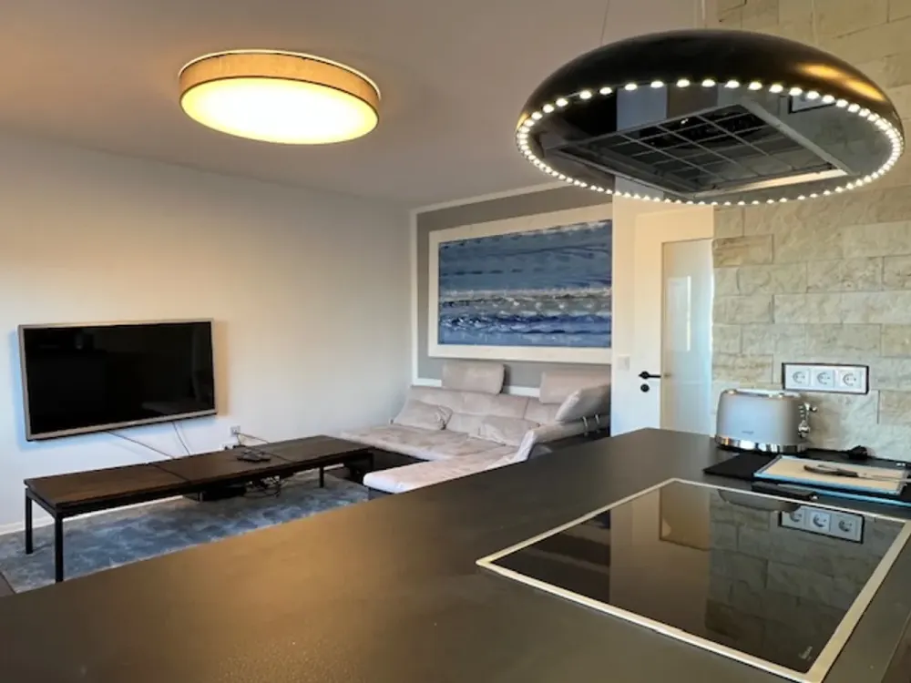 Exklusive 3-Raum-Desiger Wohnung mit gehobener Ausstattung und Einbauküche - Leverkusen Rheindorf