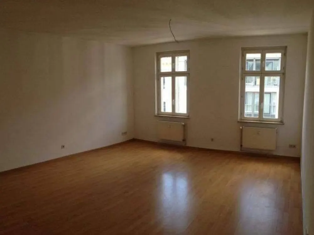 69m² 2-Raum-Altbau-Wohnung direkt nördlich der Innenstadt