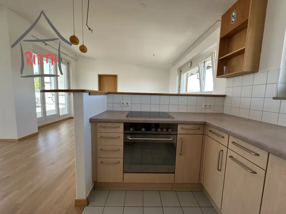 * Penthouse-Wohnung im Rotbäumlesfeld *