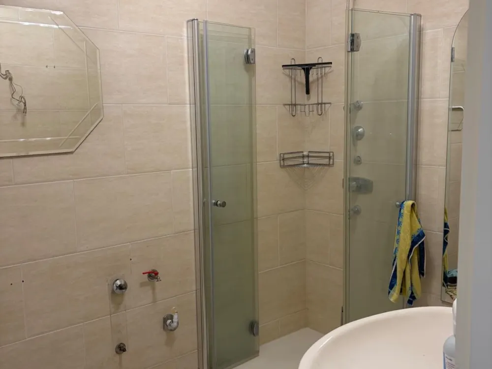 großzügige renovierte Zweizimmer Wohnung ca. 82qm in Döln Dellbrü