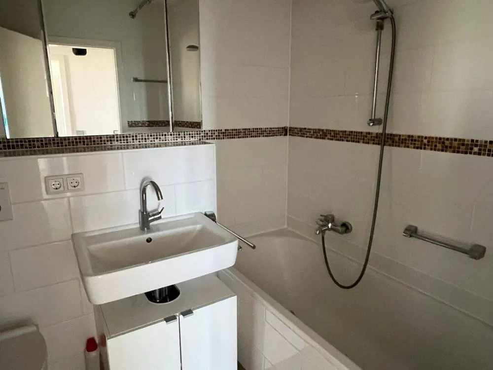 3er-WG in Frankfurt | möbliert | Balkon | Nähe Uni Riedberg