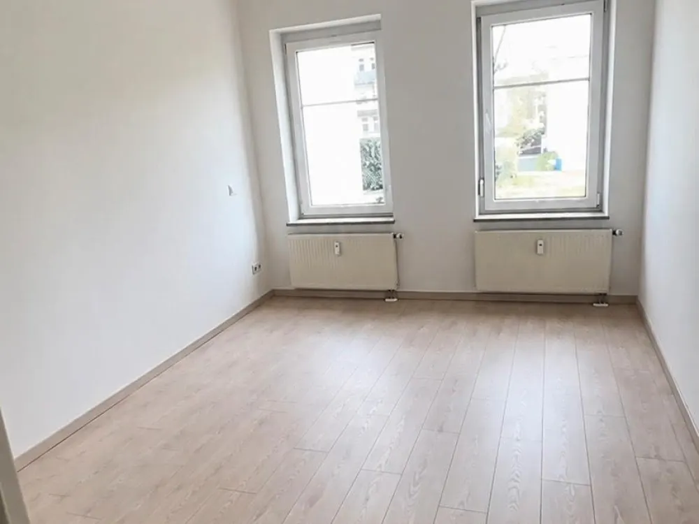 Helle 2-Raumwohnung mit Balkon und Stellplatz