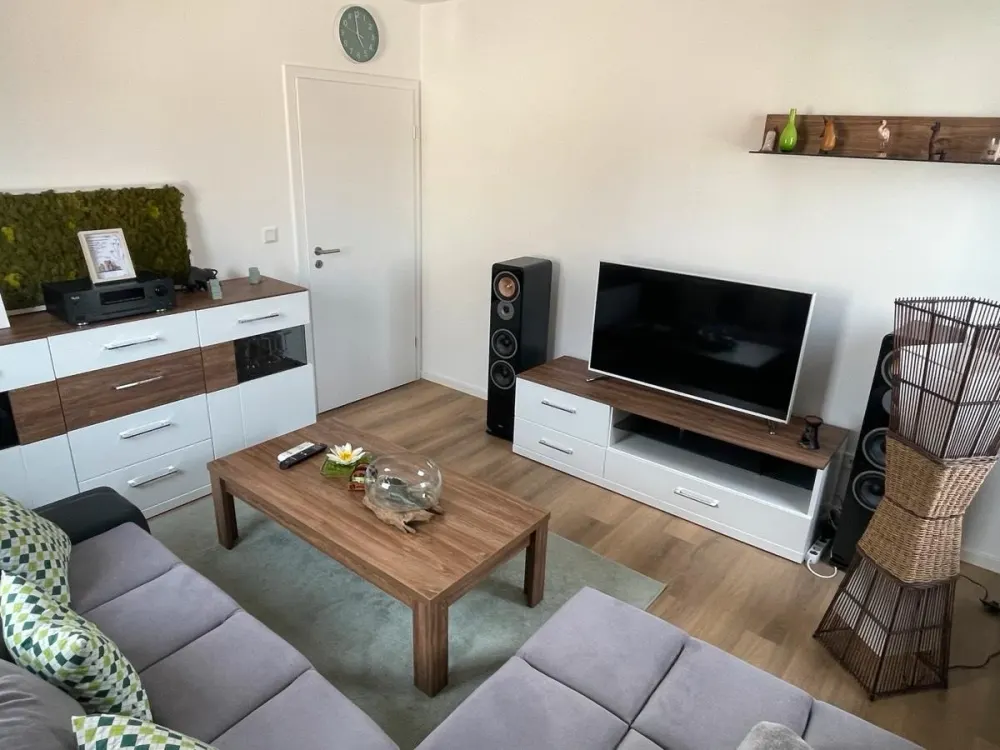 Nachmieter für kernsarnierte 2 Zmmerwohnung