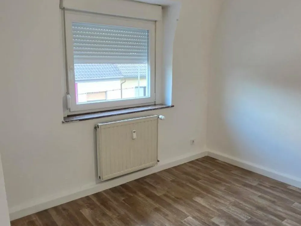 Helle 2 ZKB-Wohnung mit Einbauküche in Püttlingen - frei ab 01.10