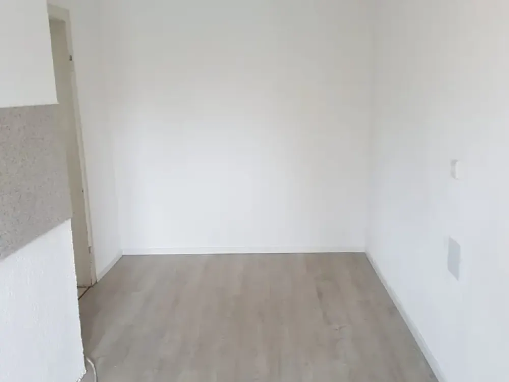 3-room apartment with kitchen and bathroom in a convenient location in Saarbrücken