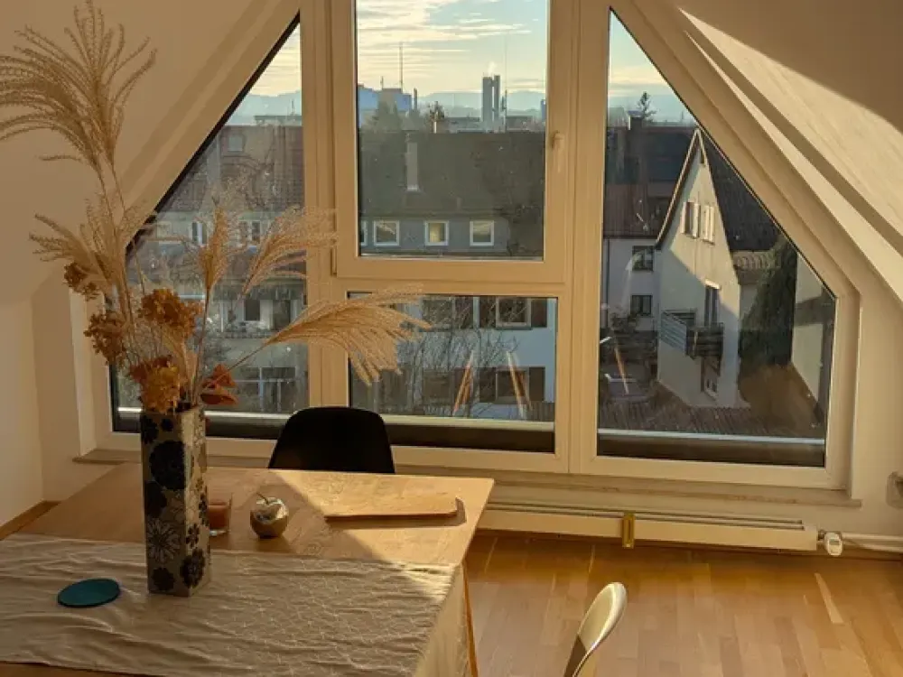 Voll möblierte 3 Zimmer Wohnung in Stuttgart Bad Cannstatt