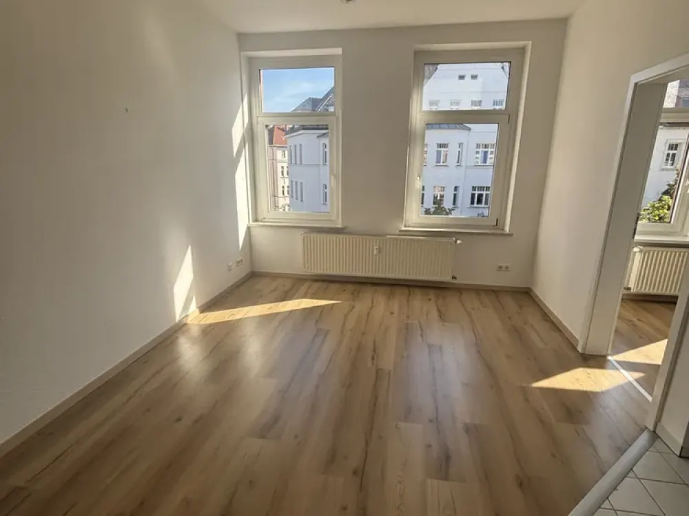Helle 2-Raum-Wohnung mit offener Küche in Gohlis Mitte