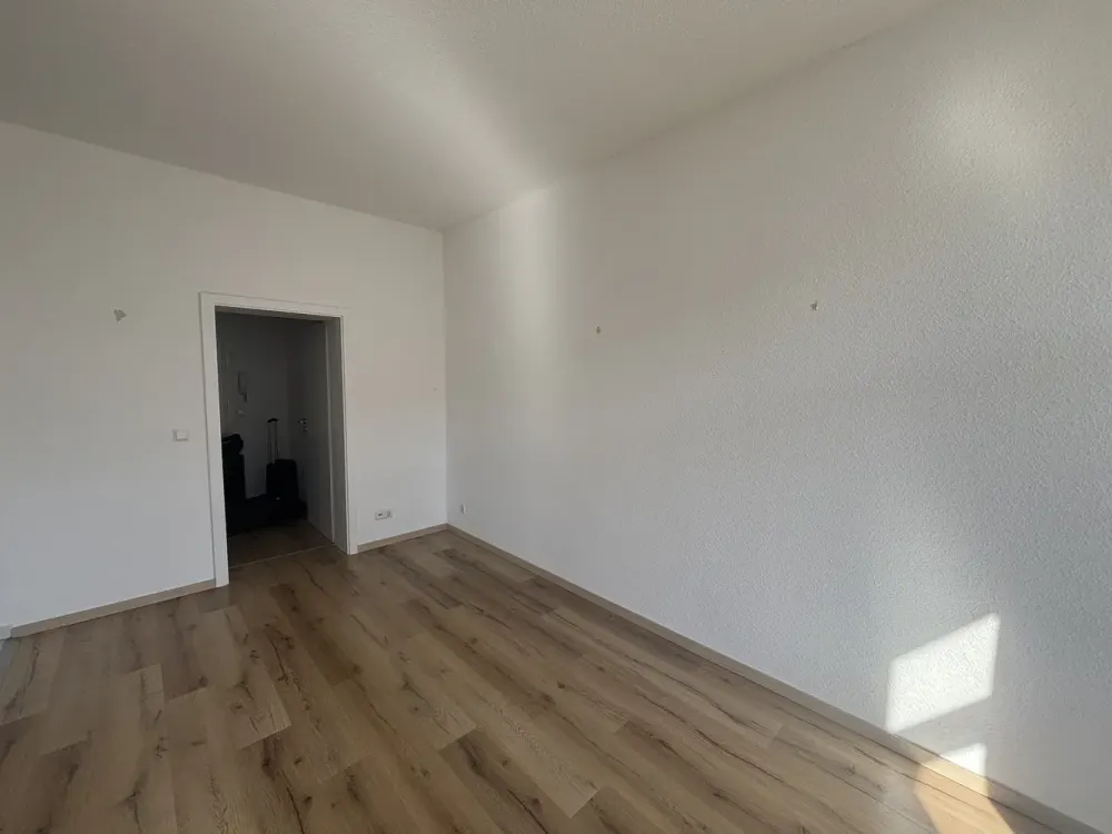 Helle 2-Raum-Wohnung mit offener Küche in Gohlis Mitte