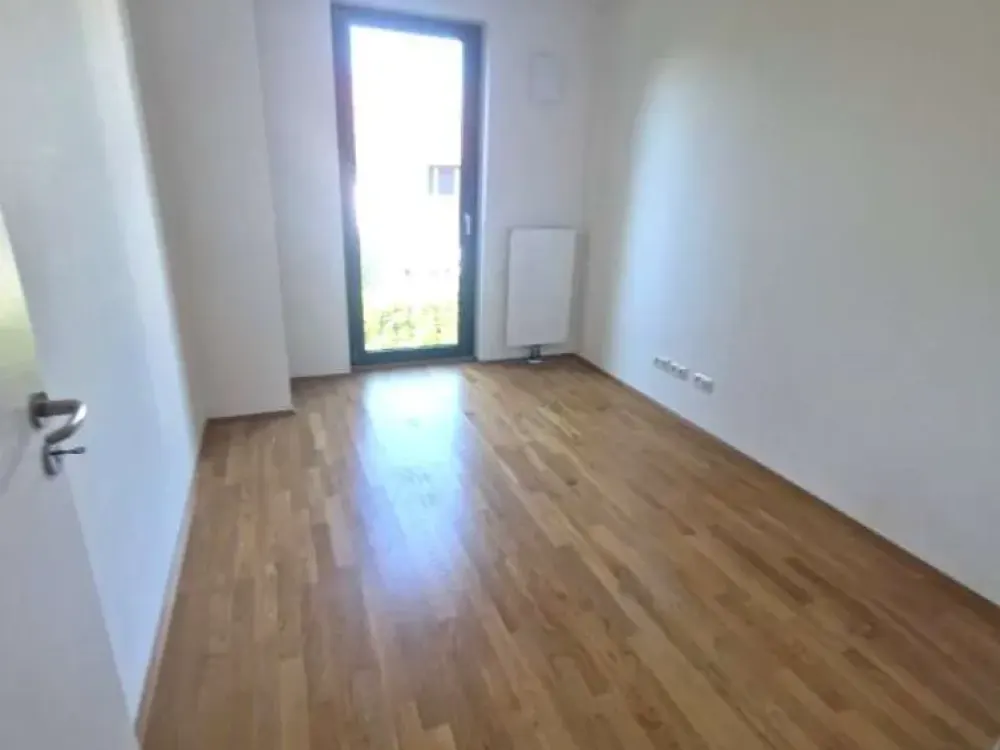 Großzügige, moderne und helle 5 Zimmer-Wohnung in Ismaning