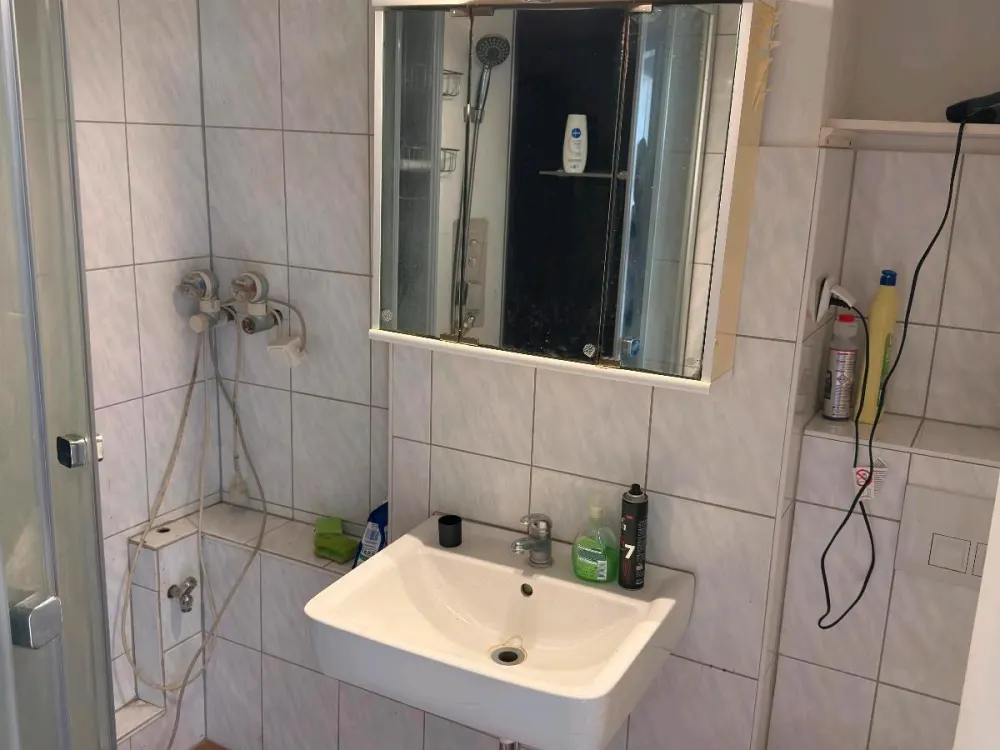 WG-Zimmer in 3-Zimmer-Wohnung ab sofort frei, Hannover-Misburg