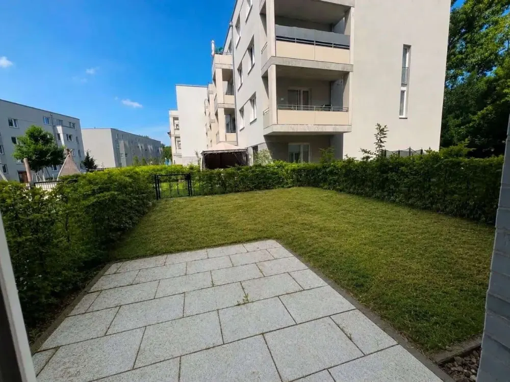 Ruhige 2-Zimmer-Wohnung mit eigenem Garten