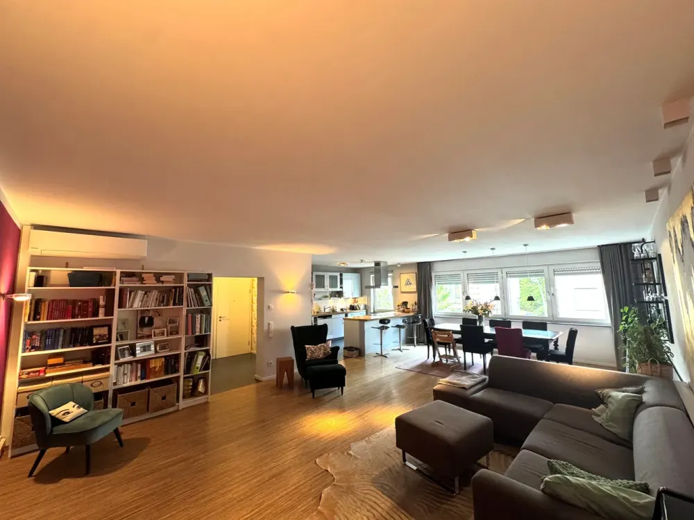 Westend-Süd: Top aufgeteilte 4-Zimmer Wohnung mit Balkon und Gemeinschaftsgarten