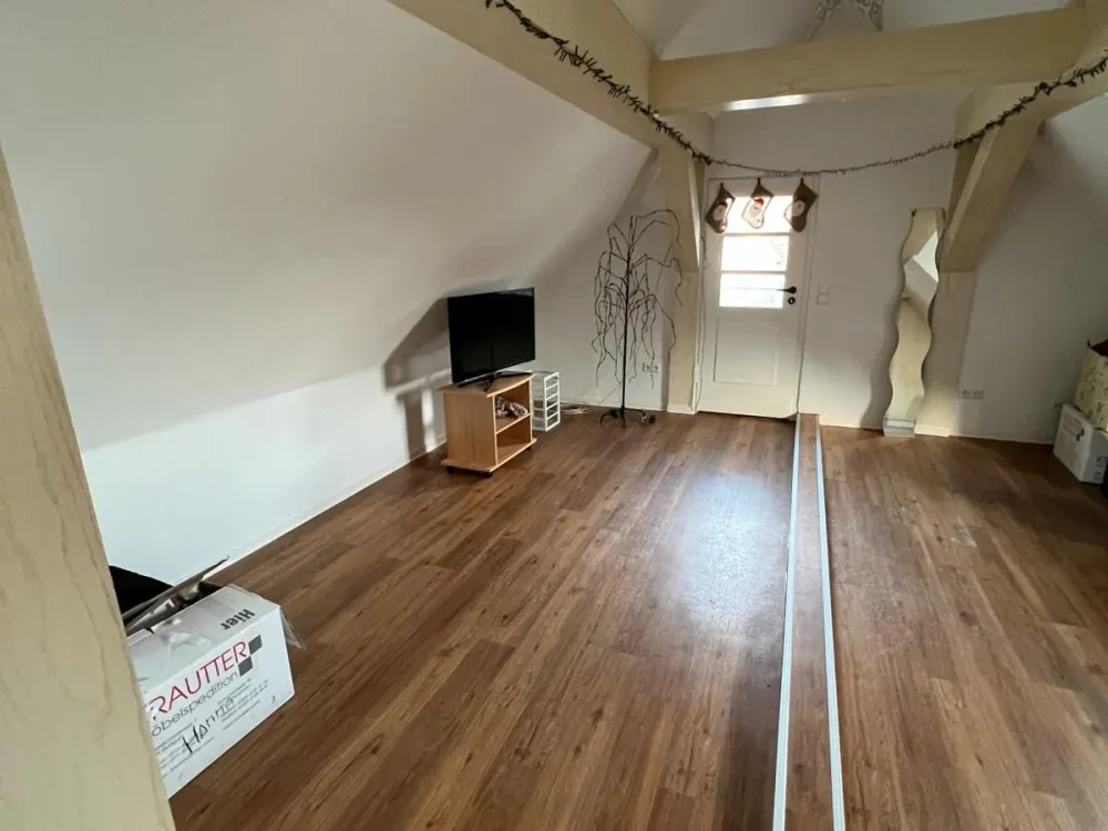 DG Wohnung mit Terrasse in Stuttgart Hedelfingen