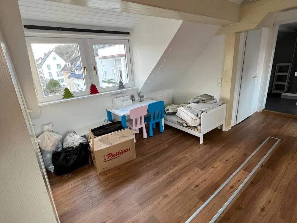 DG Wohnung mit Terrasse in Stuttgart Hedelfingen
