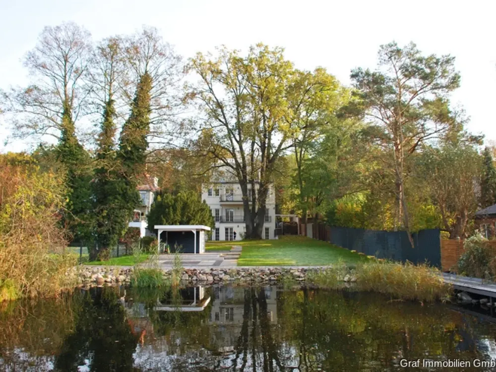 TOP 3 Zimmer Wohnung direkt am Wasser inkl. PWK Stellplatz und Bootssteg am Hubertussee