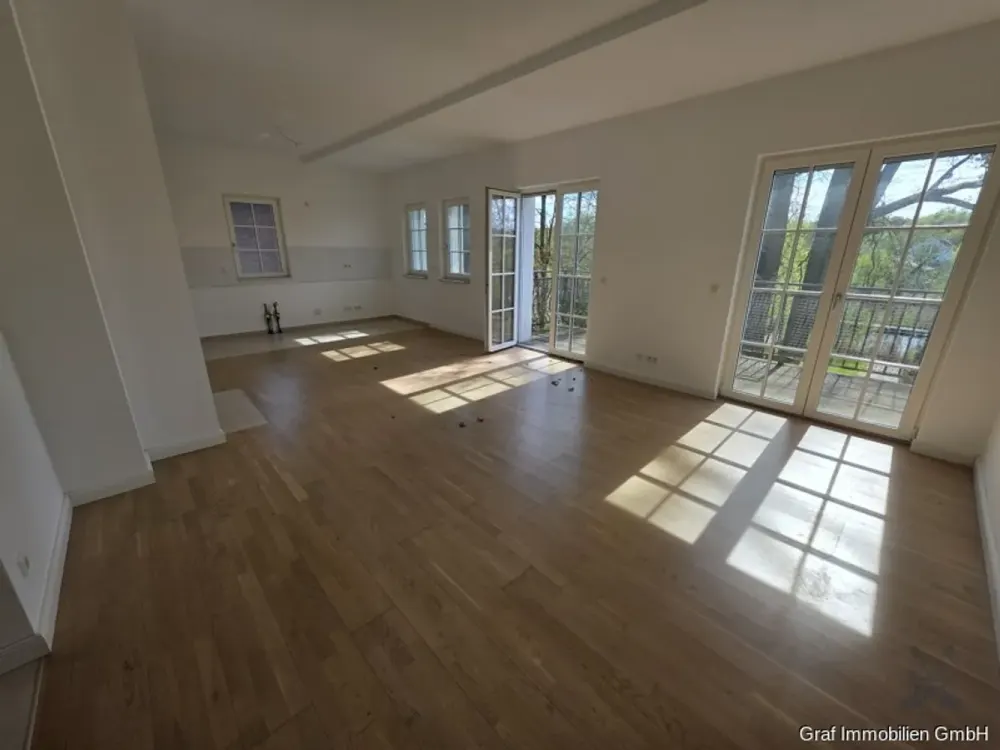 TOP 3 Zimmer Wohnung direkt am Wasser inkl. PWK Stellplatz und Bootssteg am Hubertussee