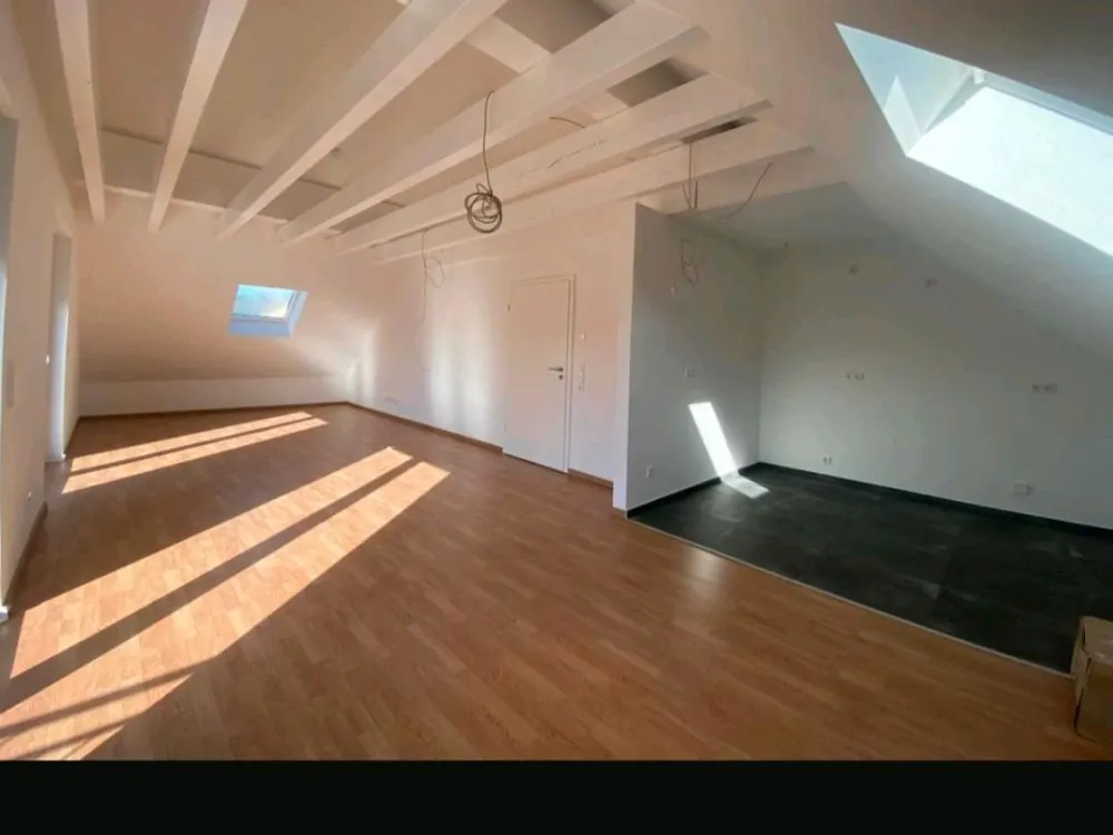 Moderne 4-Zimmer-Dachgeschosswohnung in Kahl am Main mit hochwertiger Ausstattung und Luft-Wasser-Wärmepumpe