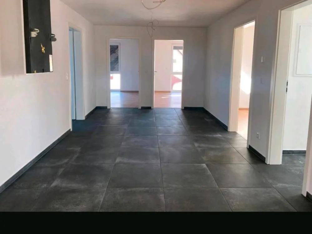 Moderne 4-Zimmer-Dachgeschosswohnung in Kahl am Main mit hochwertiger Ausstattung und Luft-Wasser-Wärmepumpe