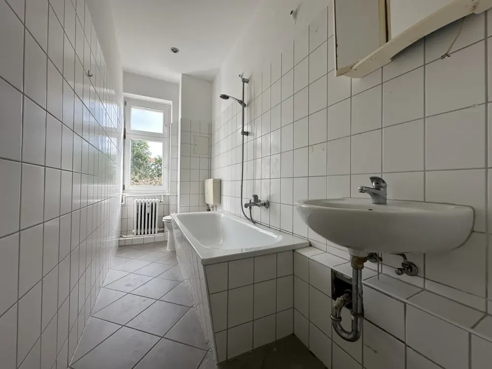 Ruhige 2-Zi-Wohnung mit neuer Einbauküche