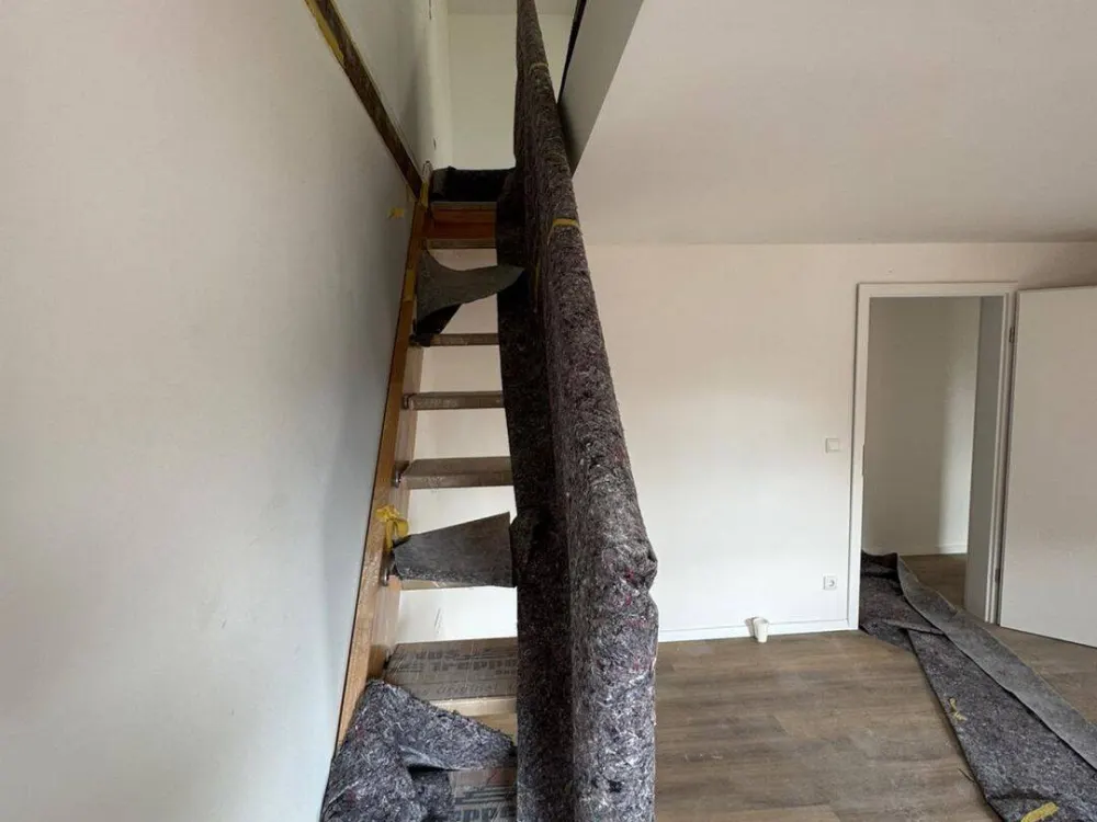Erstbezug nach Kernsanierung, Moderne 2-Zimmer-Wohnung mit zusätzlicher Nutzfläche im DG in Nürnberg