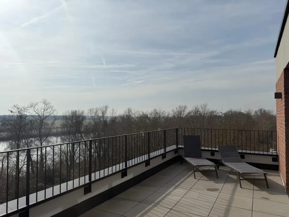 Möbliertes Penthouse mit sonniger Dachterrasse