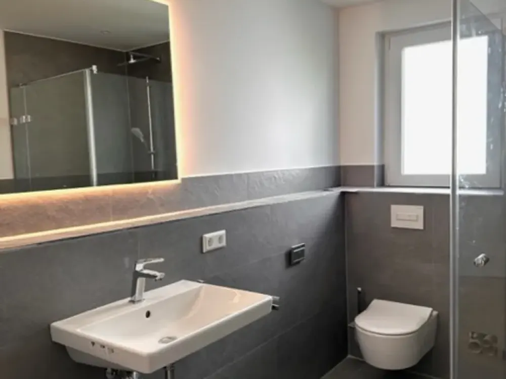 Moderne 3-Zimmer Wohnung mit Balkon und Stellplatz