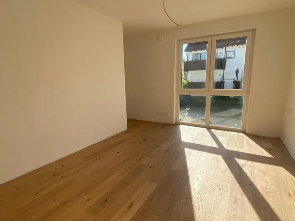 Moderne 3-Zimmer Wohnung mit Balkon und Stellplatz