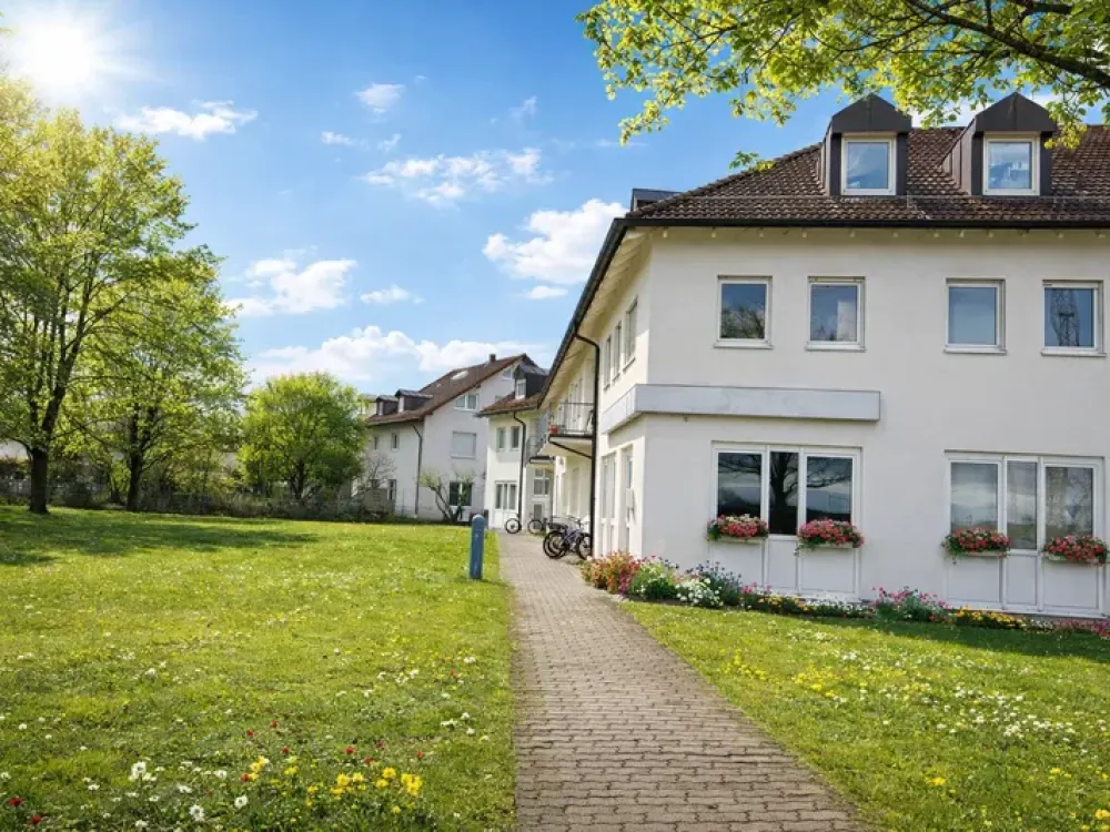 Voll ausgestattete 1-Zimmer-Wohnung in guter Lage in Gilching - Pauschalmiete inkl. Strom + Internet