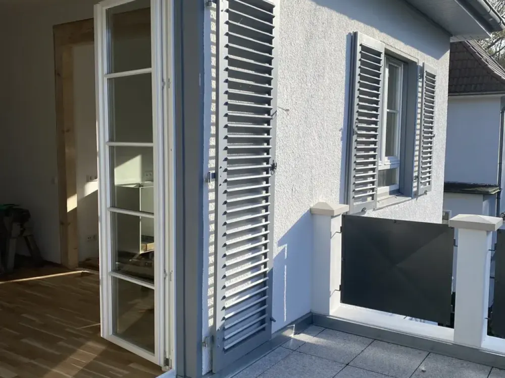 Maisonette Apartment with Large Balcony and Fitted Kitchen in Hannover/List