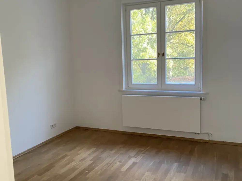 Maisonette Apartment with Large Balcony and Fitted Kitchen in Hannover/List