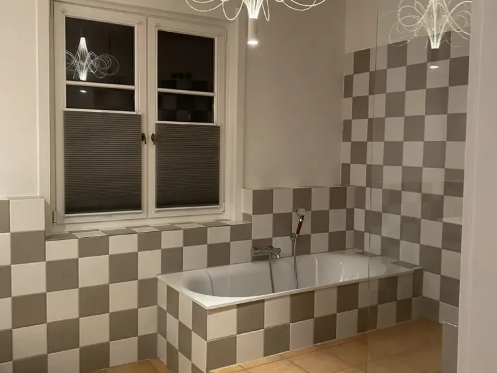 Maisonette Apartment with Large Balcony and Fitted Kitchen in Hannover/List
