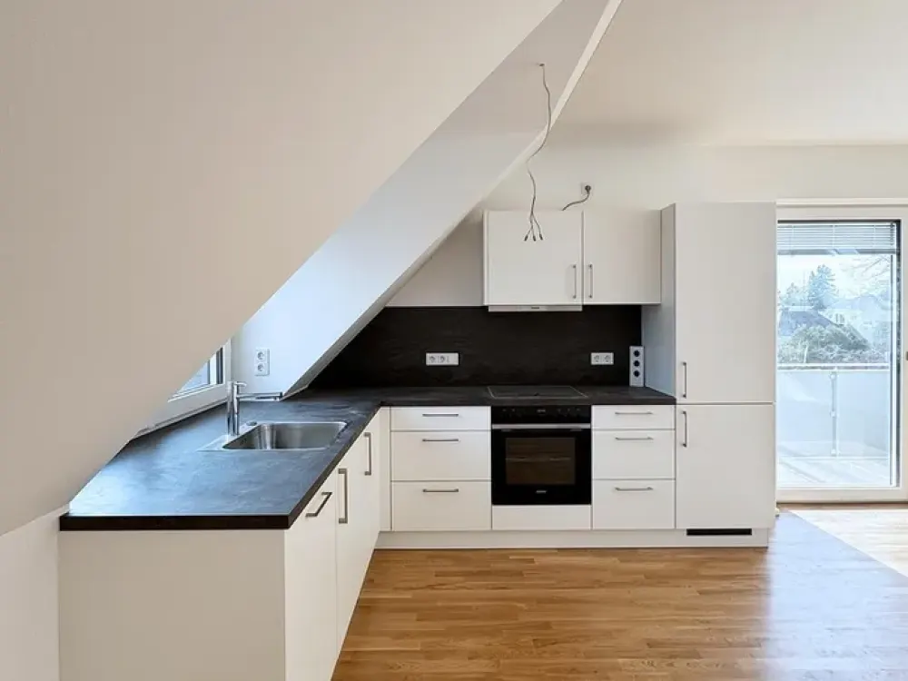Erstbezug nach Kernsanierung: Gemütliche 3-Zimmer-DG-Wohnung in München-Trudering - WE 7