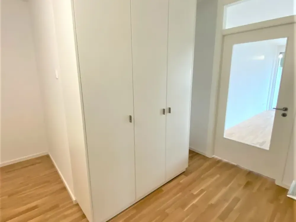 Ein echtes Wasserjuwel: 2 Zimmer, große Terrasse & unvergleichlicher Dahmeblick