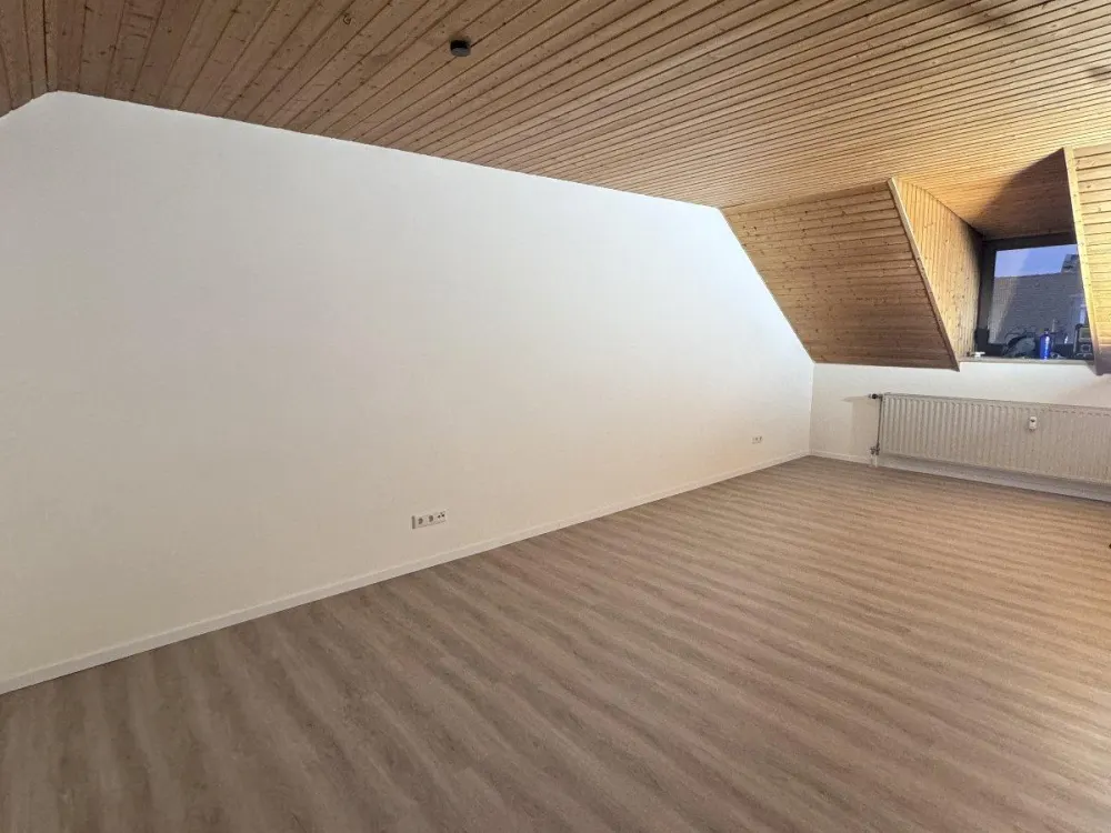 Zentrale 2-Zimmer-Wohnung mit EBK und Balkon