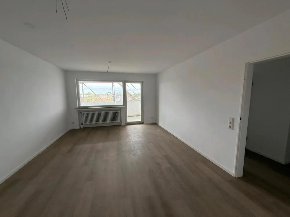 Charming, bright 2-room apartment with cathedral view